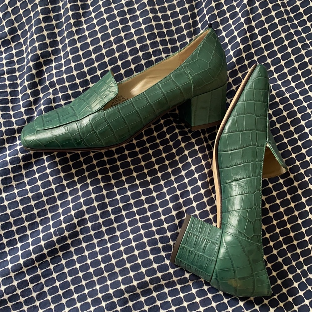 Barely worn emerald Boden croc loafer heels